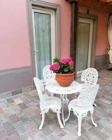 Bed & Breakfast La Rosa Nel Lucca